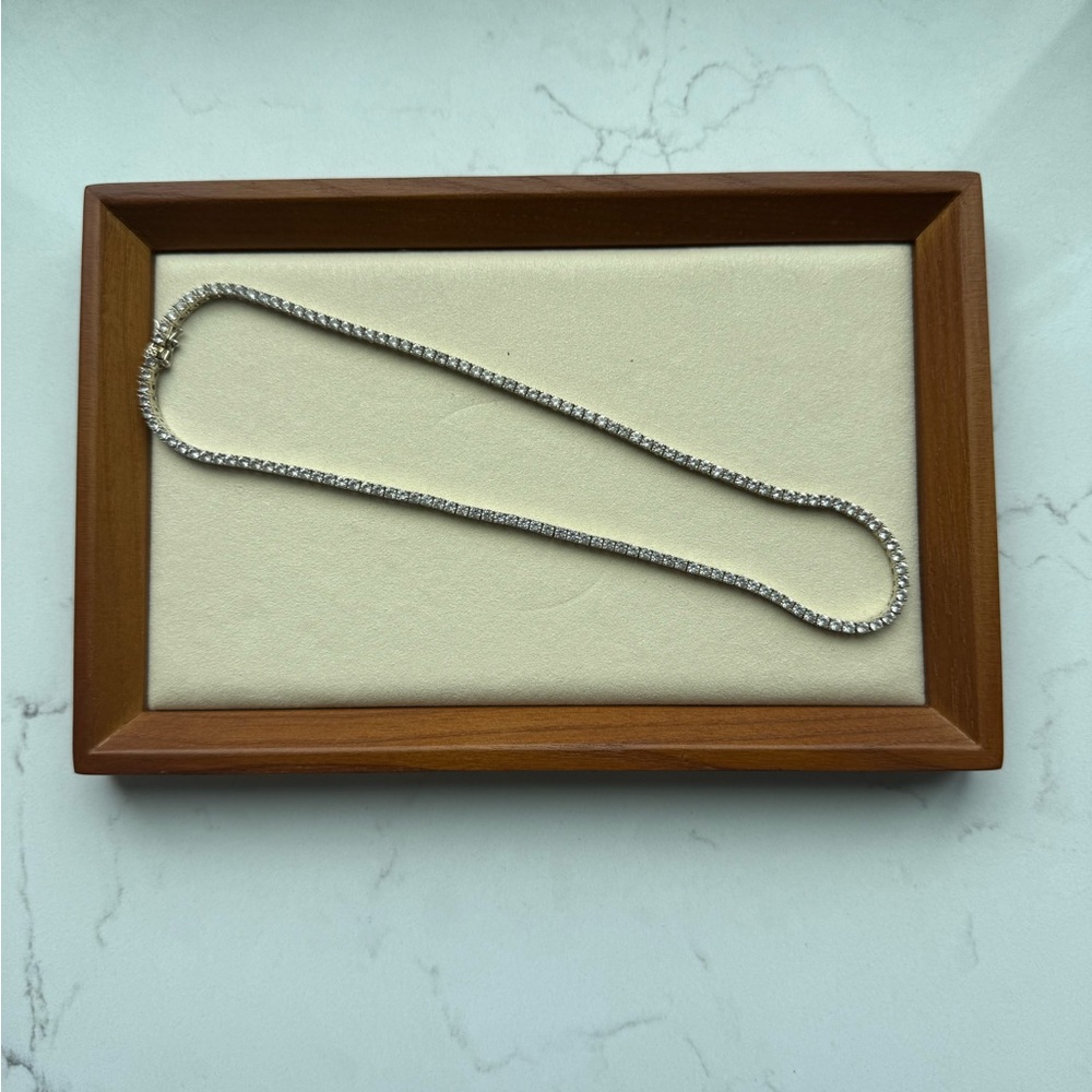 DORSEY MOSS ROUND CUT, 3MM LAB WHITE SAPPHIRE GOLD RIVIÈRE NECKLACE, 18 IN